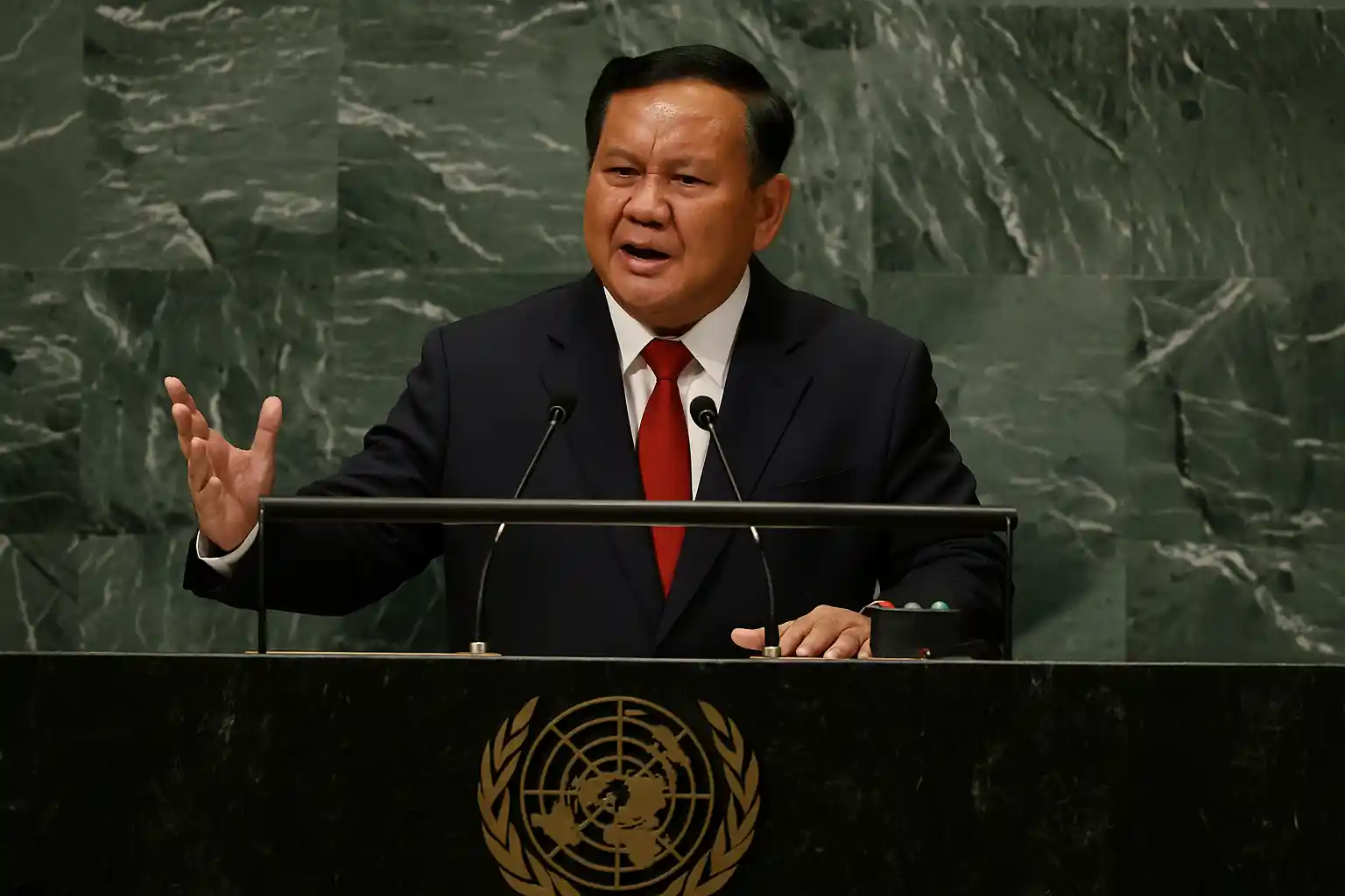 Pidato Hebat Prabowo di PBB memukau dunia, mendapat pujian Donald Trump yang menyebutnya luar biasa dan penuh energi diplomasi internasional.
